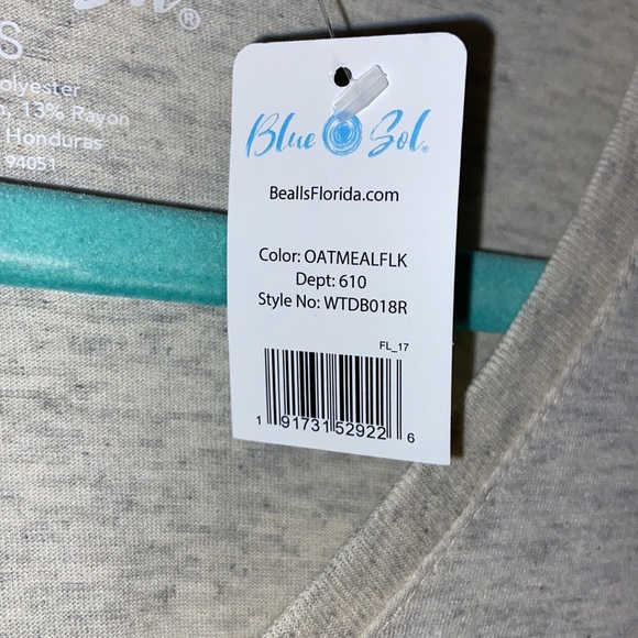Blu Sol Oatmeal Sun and Soul Searcher Tee. Size Small. NWT (tags). - Picture 4 of 5